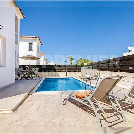 Villa Villa Karisa *