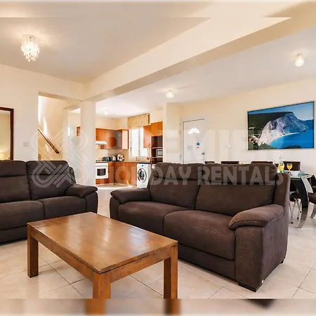 Villa Karisa *